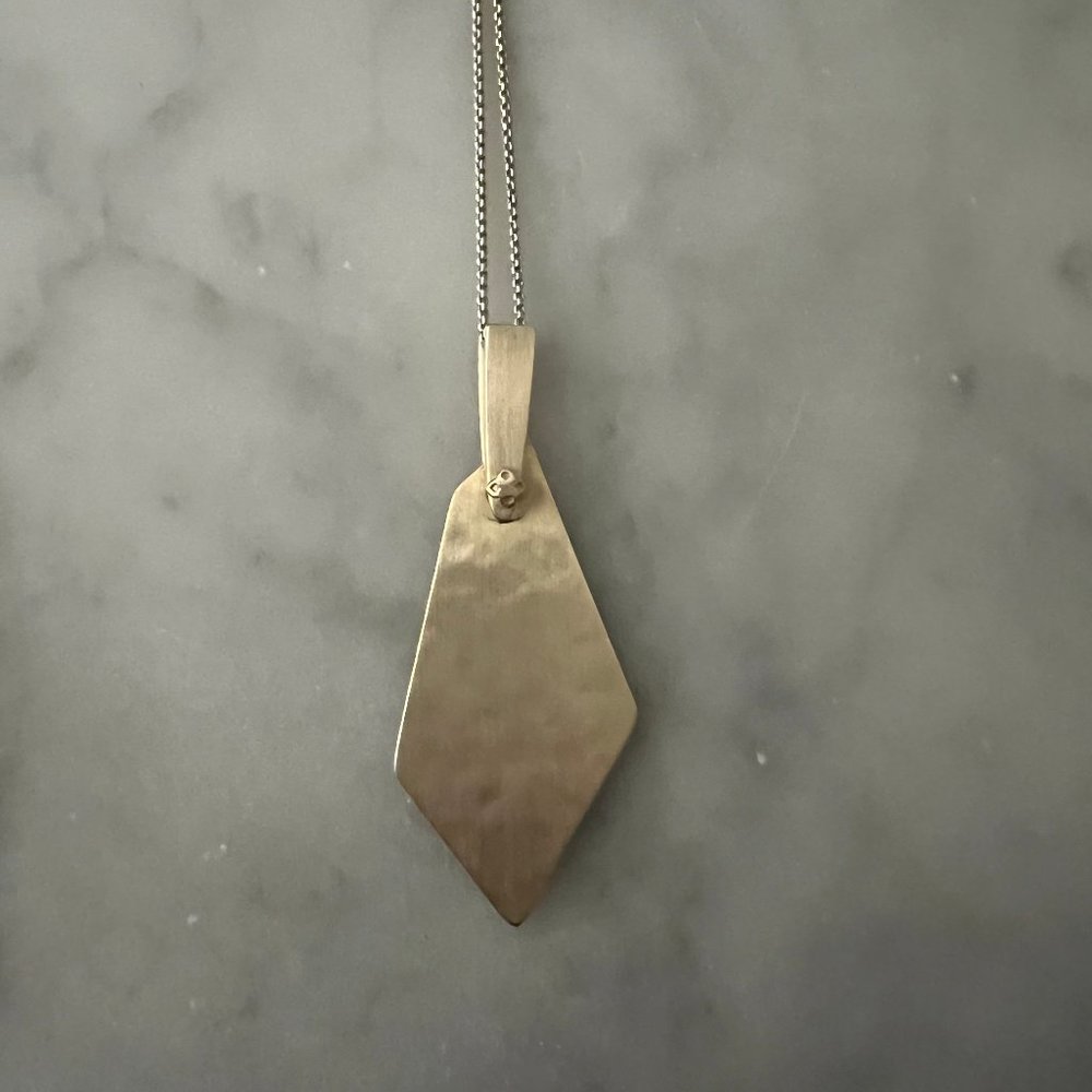 Kendra Scott Necklace (and two bonus necklaces)